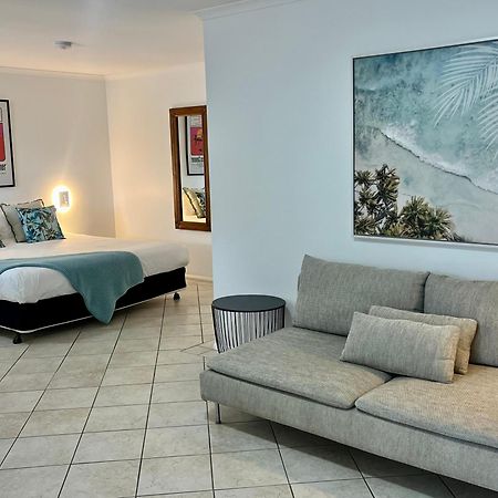 Motel The Carmel Yamba Esterno foto