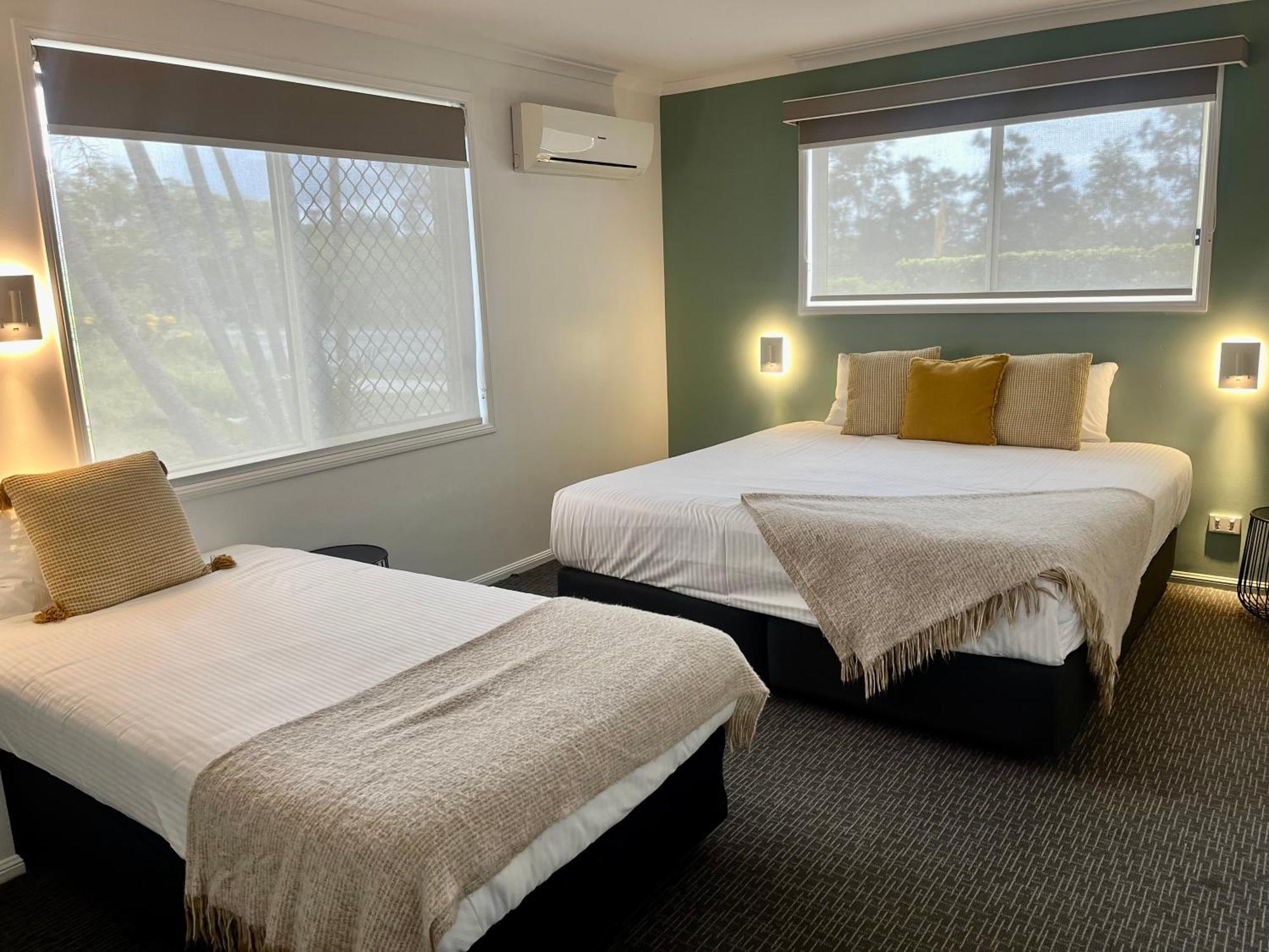 Motel The Carmel Yamba Esterno foto