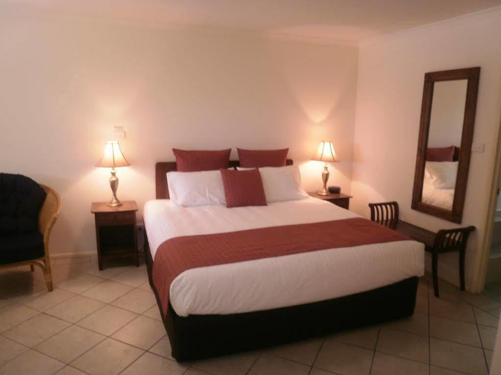 Motel The Carmel Yamba Esterno foto